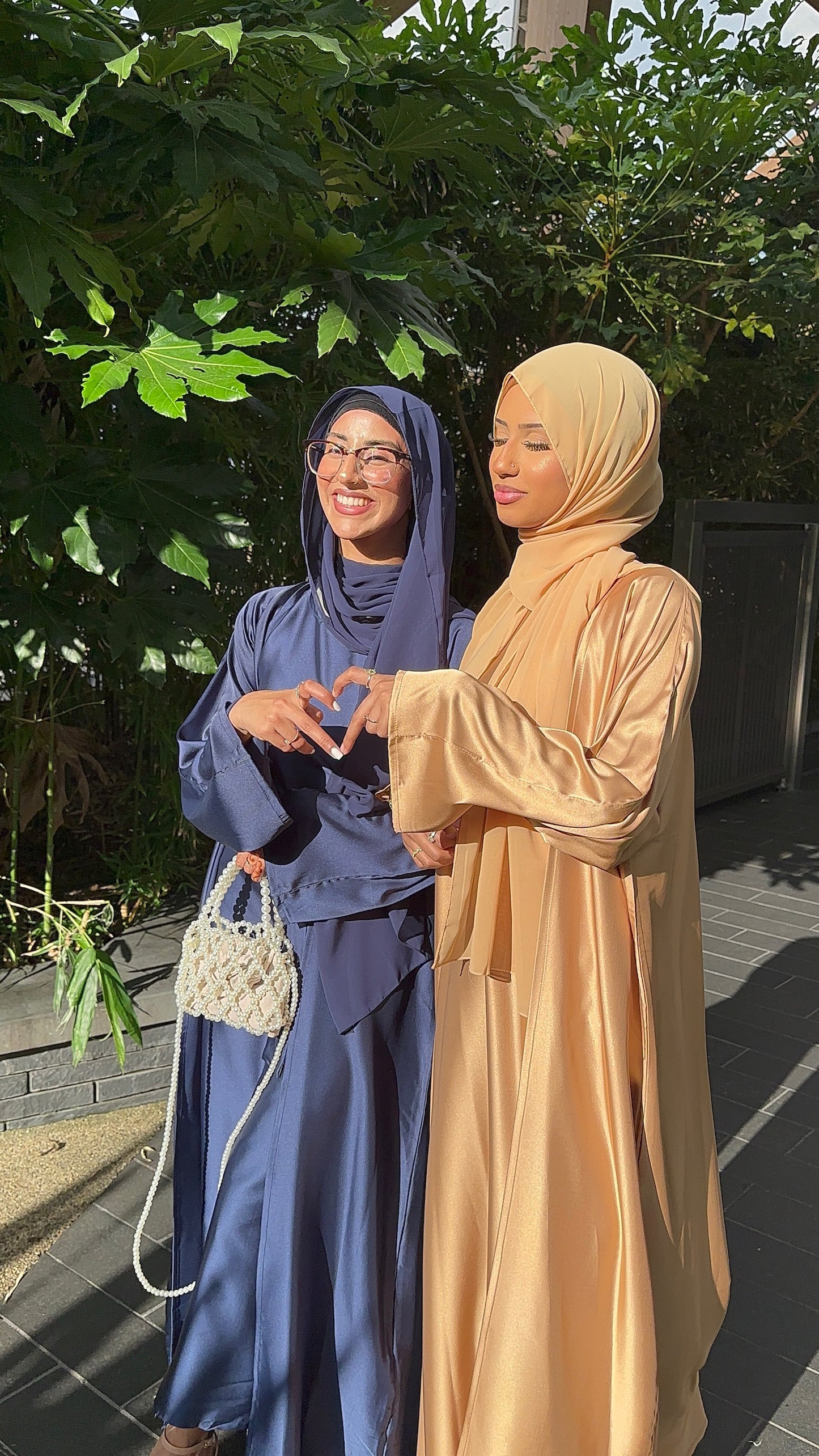 LAYAN ABAYA 'GOLD'