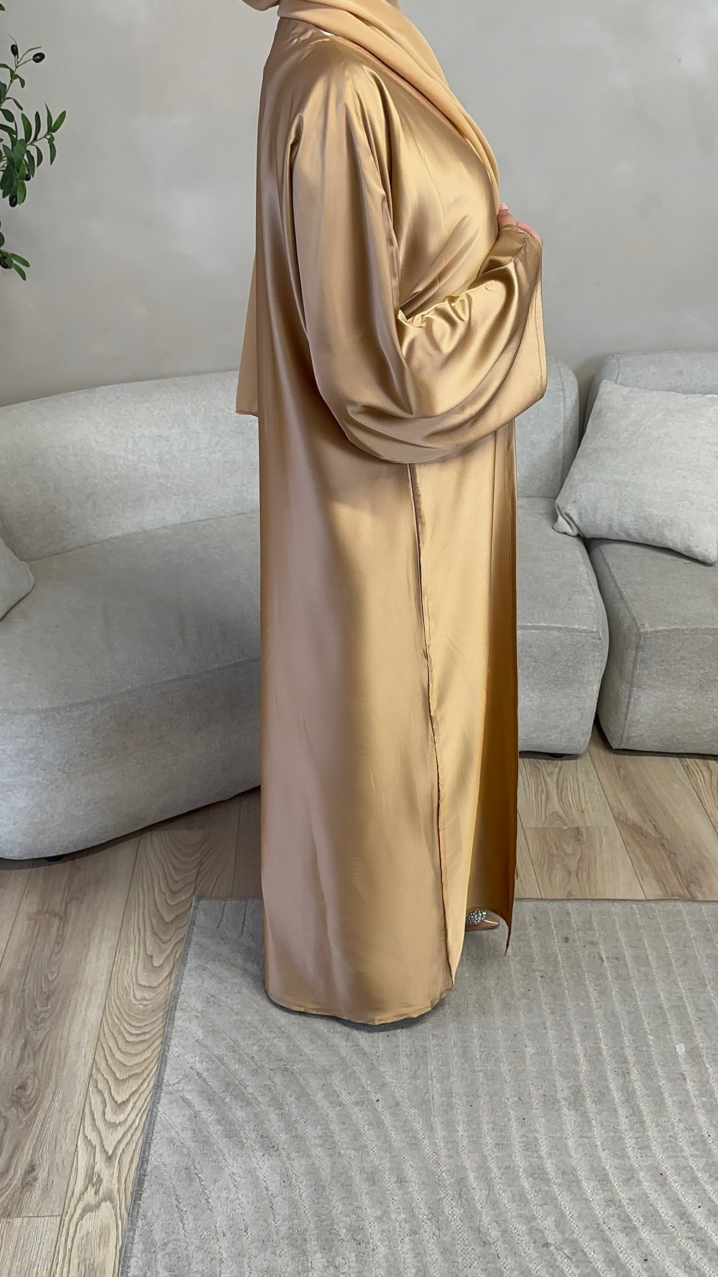 LAYAN ABAYA 'GOLD'