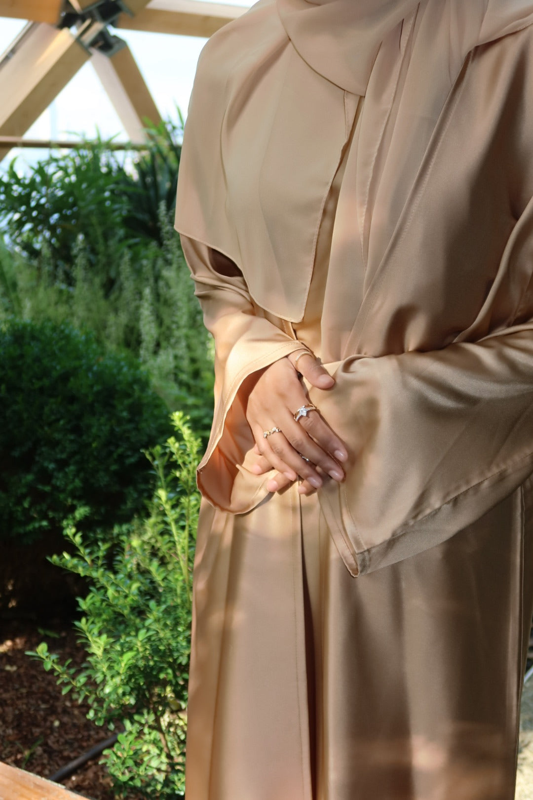 LAYAN ABAYA 'GOLD'